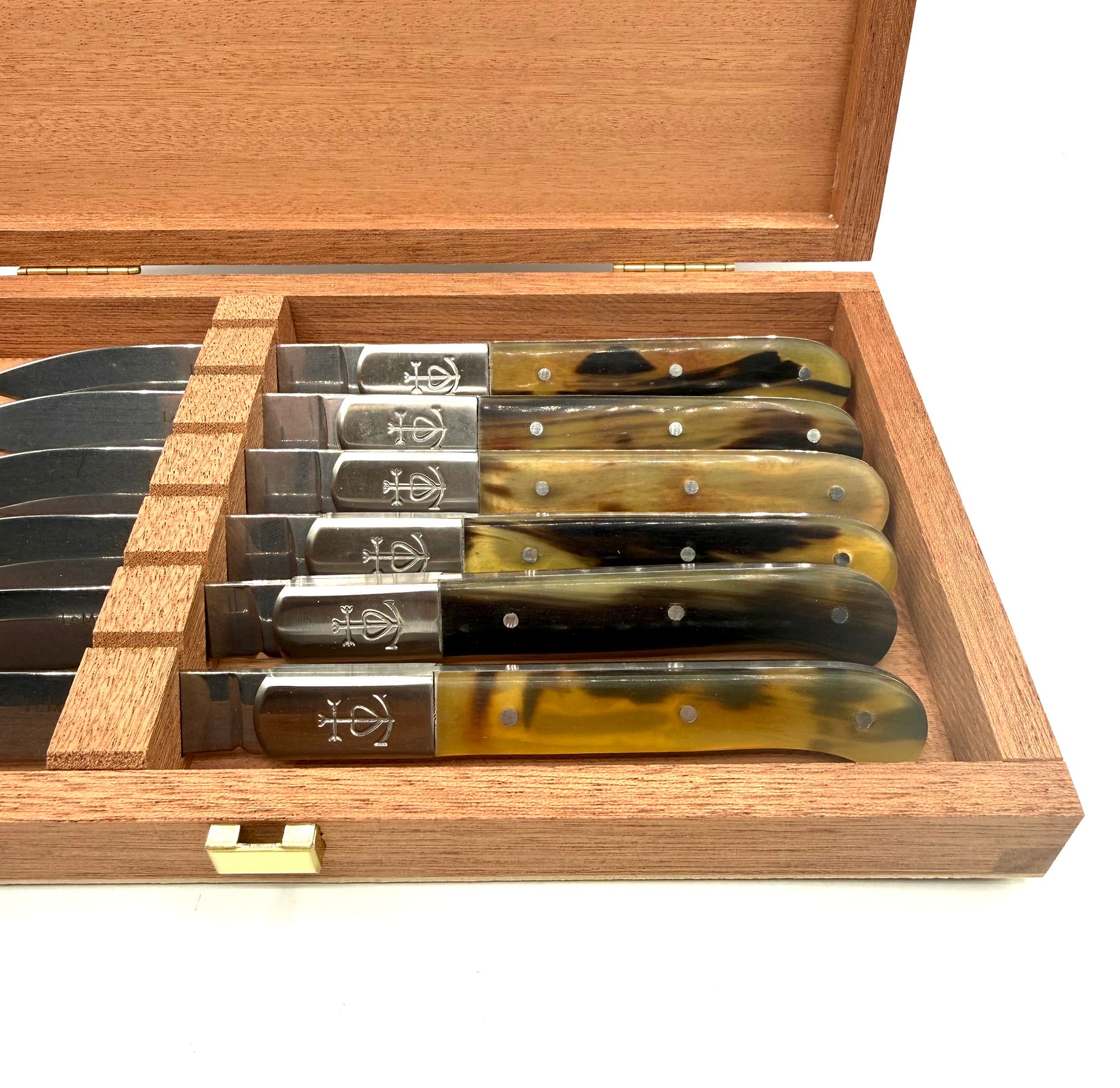 Coffret table le Manadier 6 Pièces - Corne de taureau