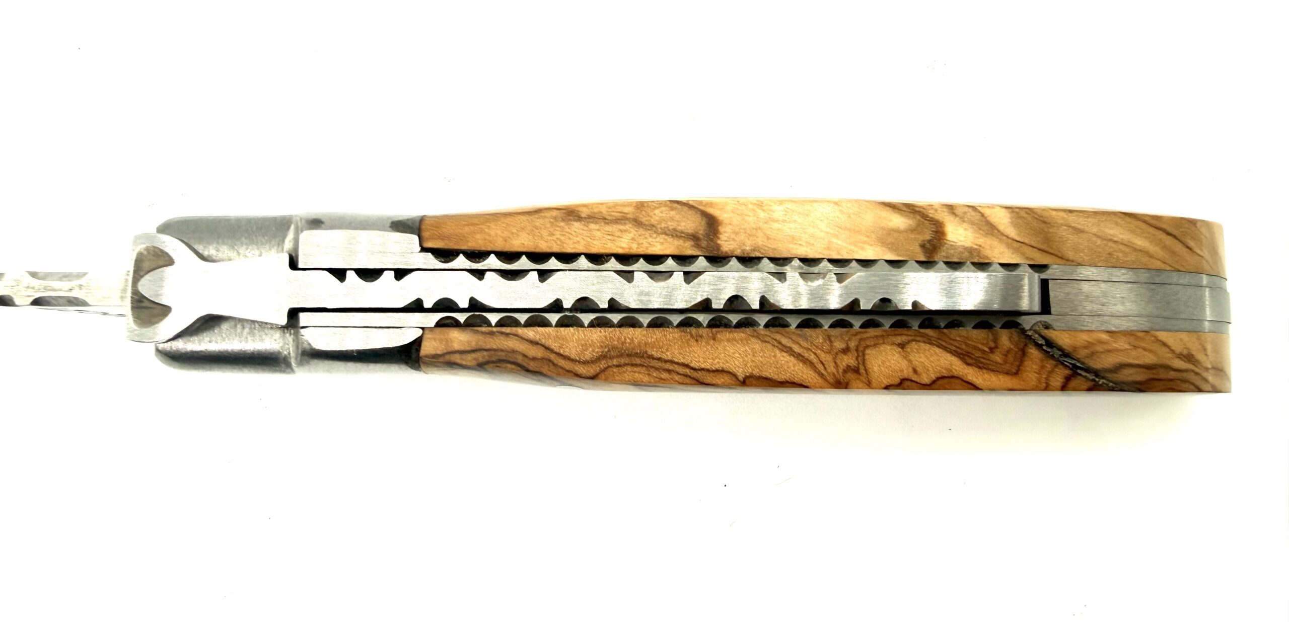 Le Camarguais forgé ciselé n°10 - Olivier