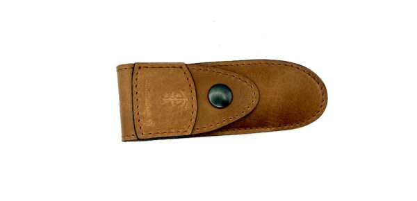 Étui fleur de cuir marron Le Camarguais