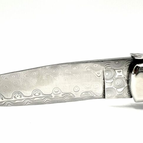 Le Camarguais Damas n°12 – Taureau