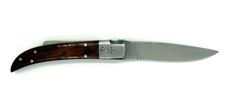 Le Camarguais trident soudé n°10 – Bois d’Amourette