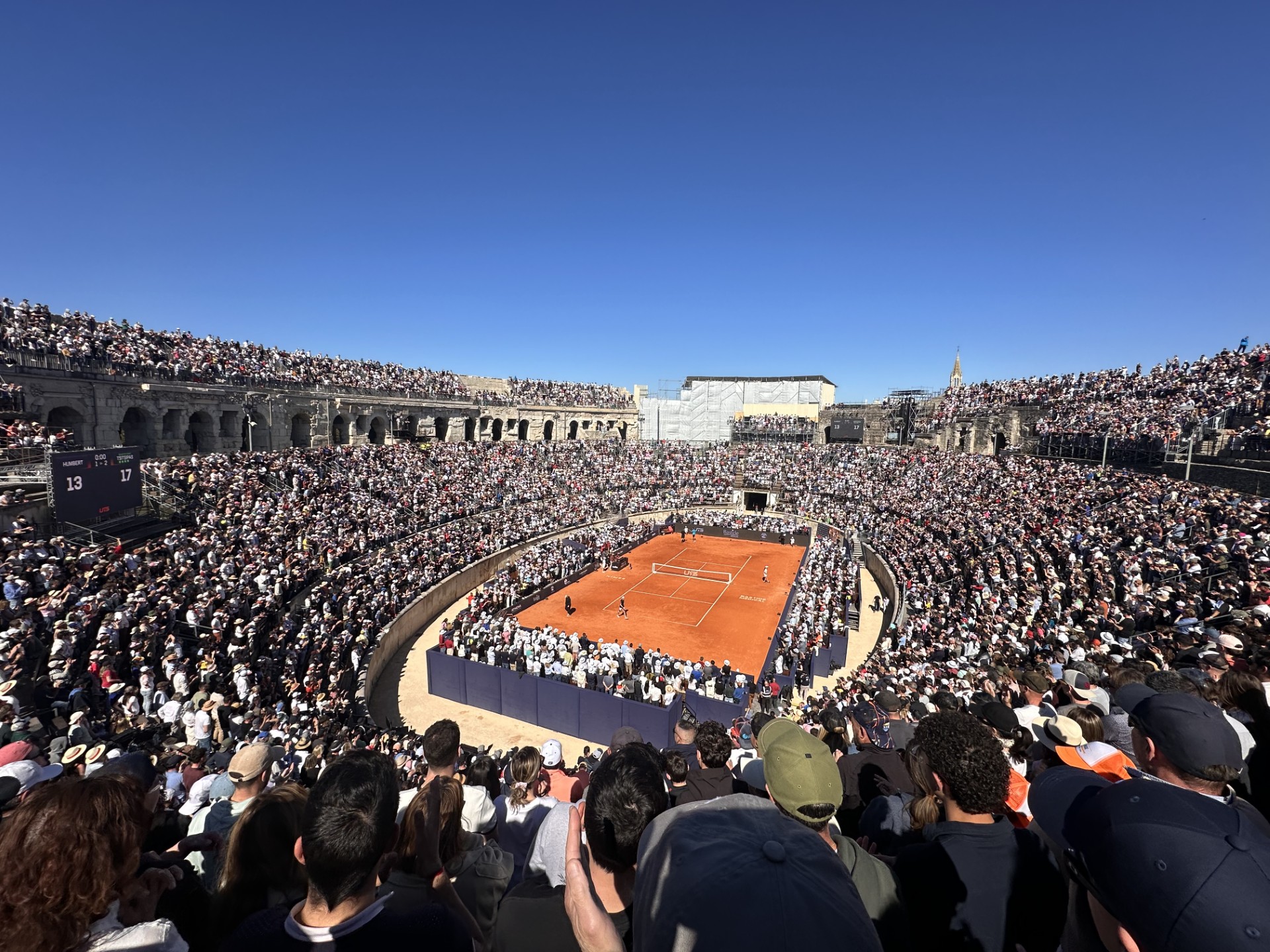 Les Arènes de Nîmes : un patrimoine romain à découvrir Les Arènes de Nîmes : un patrimoine romain à découvrir